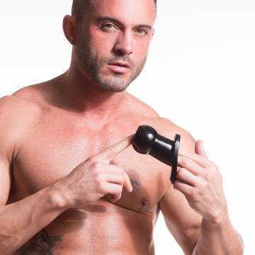 Ergonomic Tunnel Butt Plug Medium