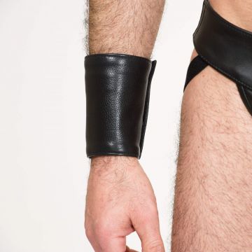 Gauntlet Wrist Wallet